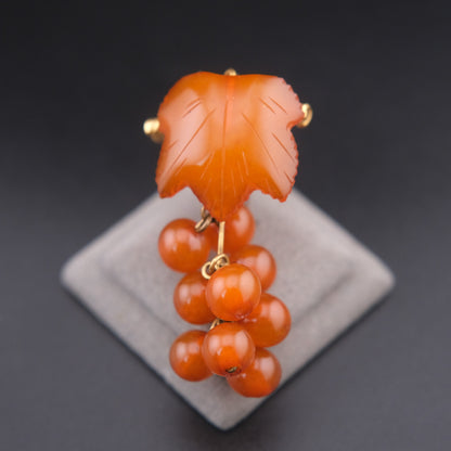 ❤️ Vintage Baltic Amber Grape Brooch USSR 2ЯК Mark Carved Leaf Cluster