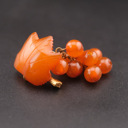 ❤️ Vintage Baltic Amber Grape Brooch USSR 2ЯК Mark Carved Leaf Cluster
