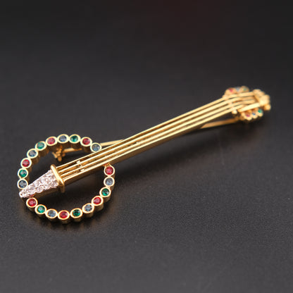 ❤️ Vintage Keyes Banjo Rhinestone Brooch – Signed – 3" Musical Motif