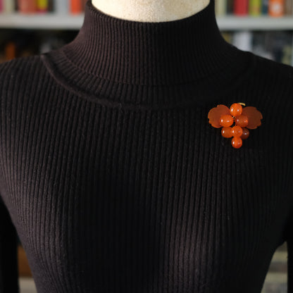 ❤️ Vintage Baltic Amber Grape Cluster Brooch – Hand Carved Leaves, 9ЯК Mark