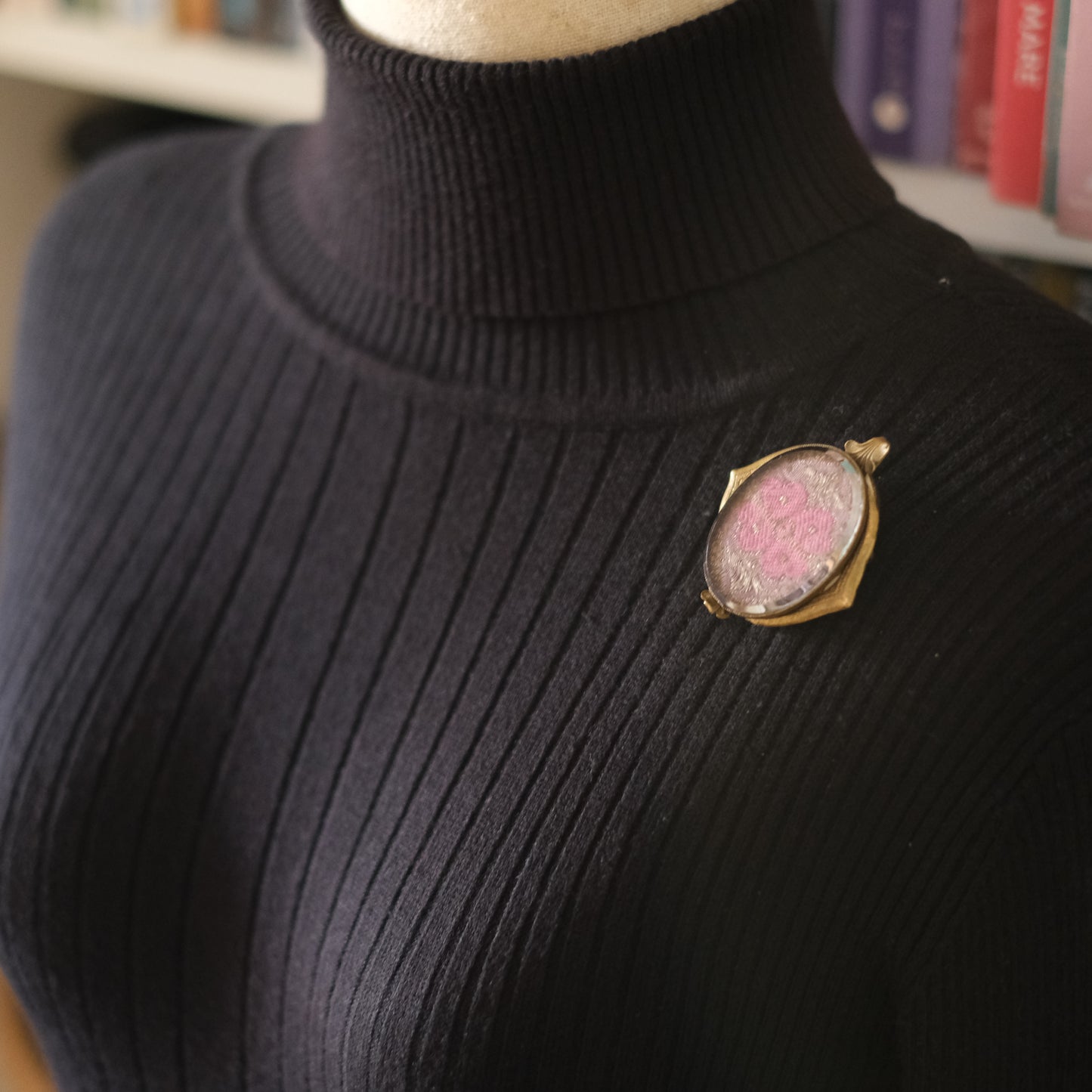 ❤️Vintage Langani Brooch Pendant – Pink Floral Textile Under Flat Glass – Convertible Wearable Art Jewelry from Germany