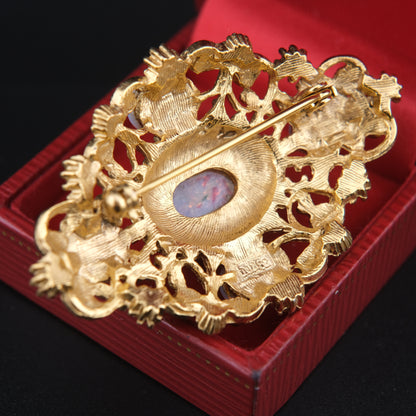 ❤️ Vintage Sphinx Opaline Cabochon Filigree Gold-Tone Brooch | British Costume Jewelry