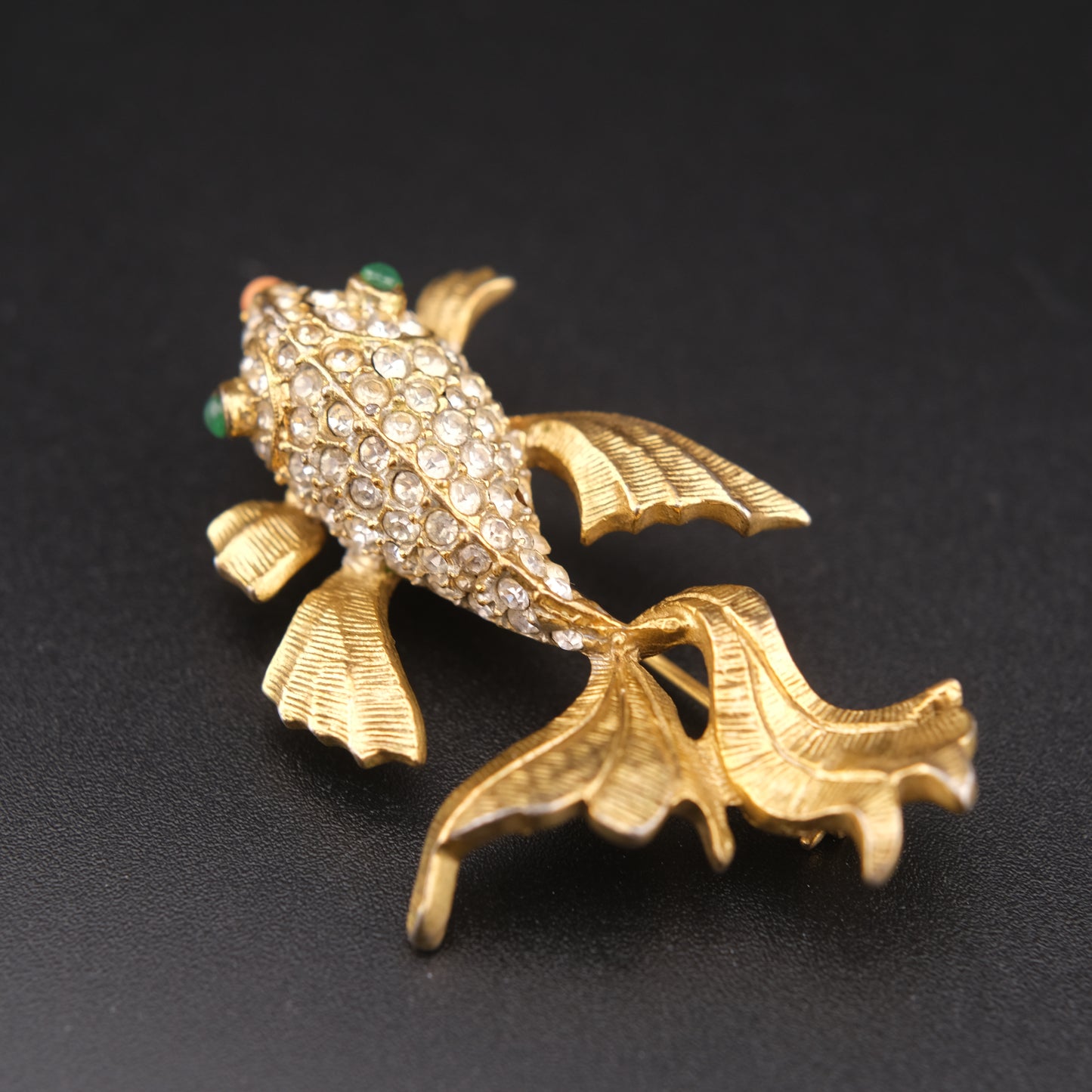 ❤️ Vintage Sphinx Gold-Tone Crystal Fish Brooch | Pavé Rhinestone | Excellent Condition ❤️