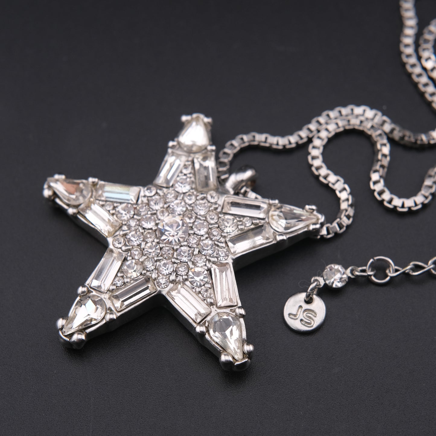 ❤️ Jill Stuart Five-Point Star Crystal Pendant Necklace Silver Tone