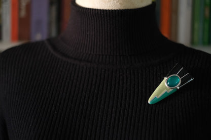 ❤️ Vintage Monet Geometric Statement Brooch – Black & Green Enamel, 2.75"