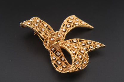 Vintage Kenneth Jay Lane Filigree Bow Brooch – Gold-Tone with Crystal Rhinestones