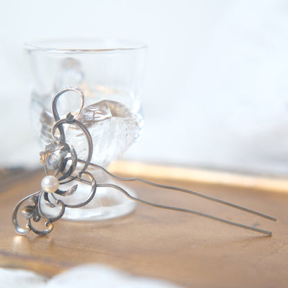 Vintage-Inspired Floral Hair Pin with Real Pearl – Dual Design Convertible Hinged Stem, Silver-Tone, 3.6"