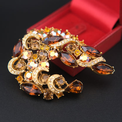 ❤️ Vintage Sphinx Amber Rhinestone Sculptural Brooch