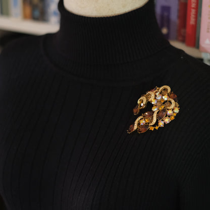 ❤️ Vintage Sphinx Amber Rhinestone Sculptural Brooch