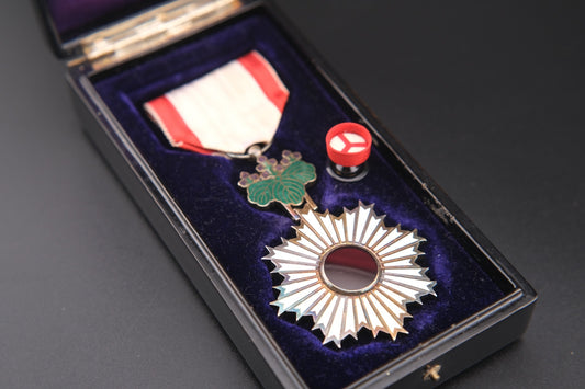 WW2 Japanese Order of the Rising Sun – 6th Class Medal with Original Box