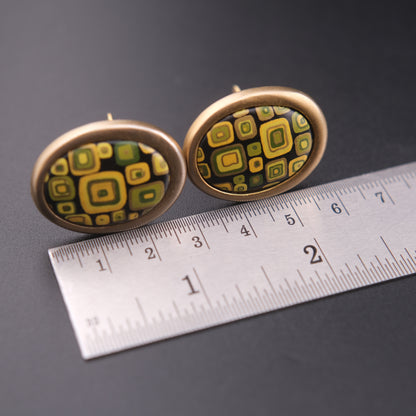 ❤️ Vintage AMY Clip-On Earrings – Gold Tone with Green Geometric Cabochon