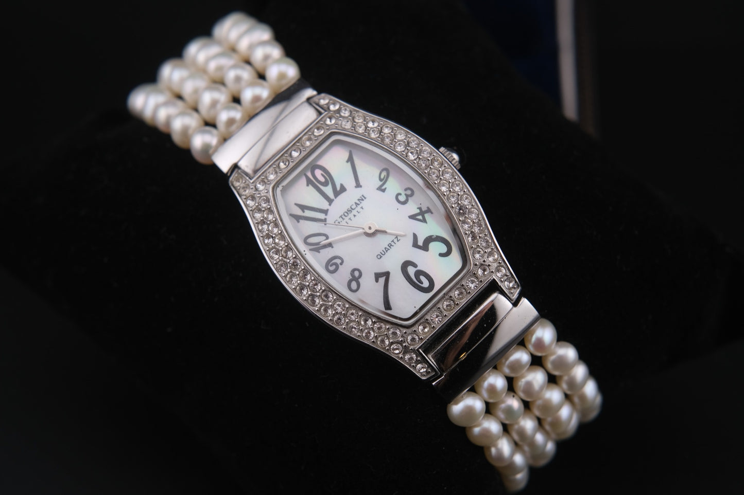 Vintage Gianfranco Toscani Watch with Genuine Pearl Bracelet and Crystal Accents