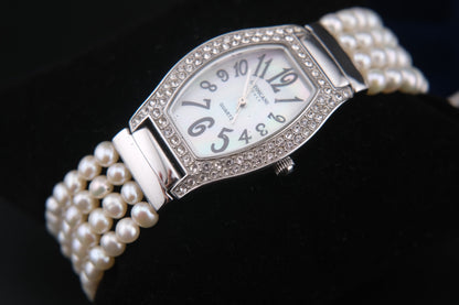Vintage Gianfranco Toscani Watch with Genuine Pearl Bracelet and Crystal Accents