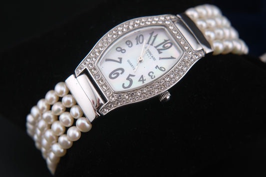 Vintage Gianfranco Toscani Watch with Genuine Pearl Bracelet and Crystal Accents