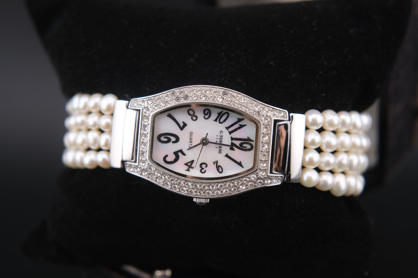 Vintage Gianfranco Toscani Watch with Genuine Pearl Bracelet and Crystal Accents