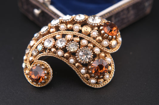 Vintage Nina Ricci Paisley Brooch – Gold-Tone with Rhinestones & Faux Pearls