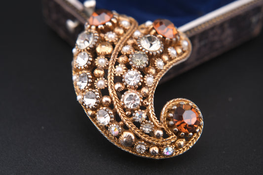 Vintage Nina Ricci Paisley Brooch – Gold-Tone with Rhinestones & Faux Pearls