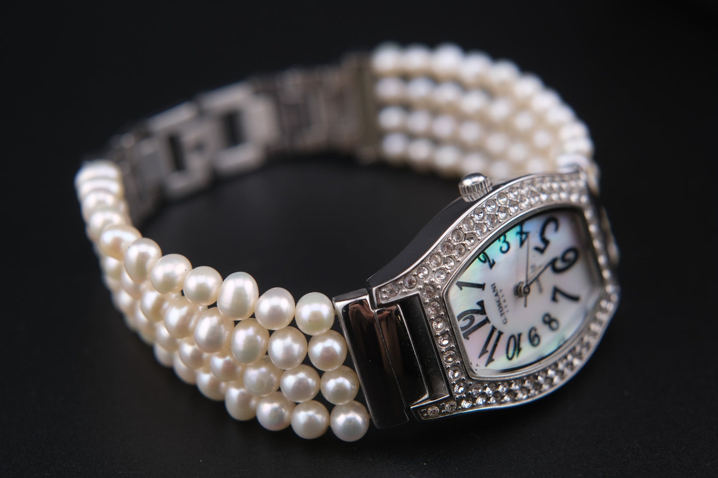 Vintage Gianfranco Toscani Watch with Genuine Pearl Bracelet and Crystal Accents