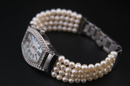 Vintage Gianfranco Toscani Watch with Genuine Pearl Bracelet and Crystal Accents