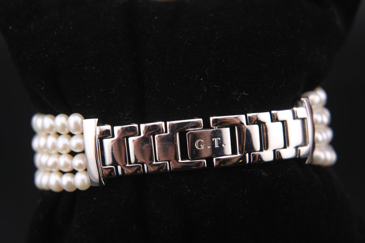 Vintage Gianfranco Toscani Watch with Genuine Pearl Bracelet and Crystal Accents