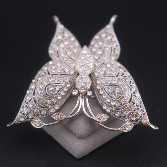 ❤️ Vintage JHS Crystal Pavé Butterfly Brooch – Silver Tone Filigree Style
