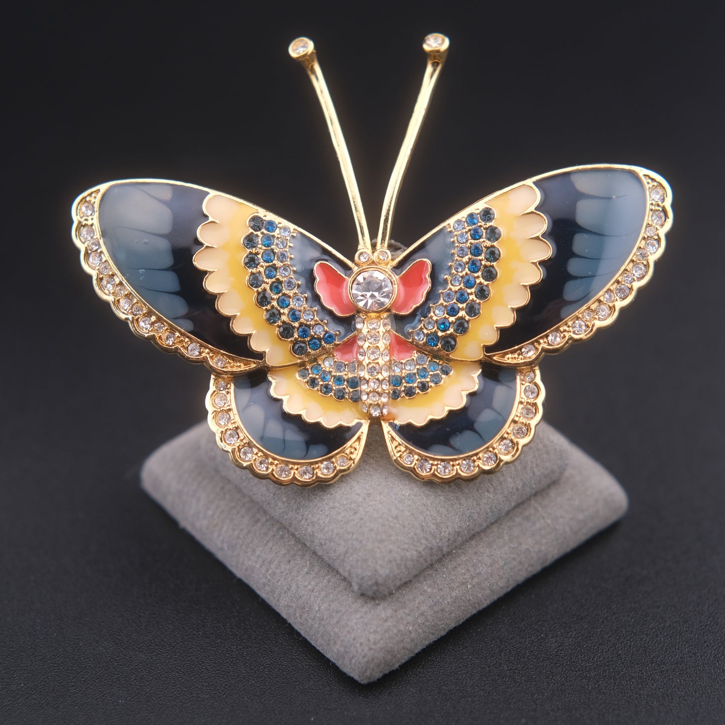 ❤️ Vintage Metropolitan Museum of Art (MMA) Butterfly Brooch – Gold Tone Enamel & Rhinestone Statement Piece