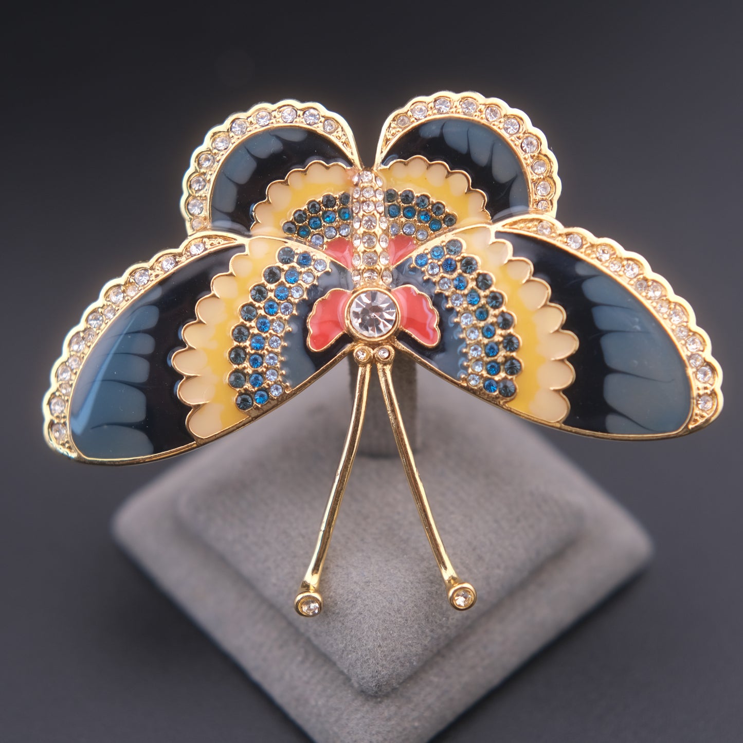 ❤️ Vintage Metropolitan Museum of Art (MMA) Butterfly Brooch – Gold Tone Enamel & Rhinestone Statement Piece