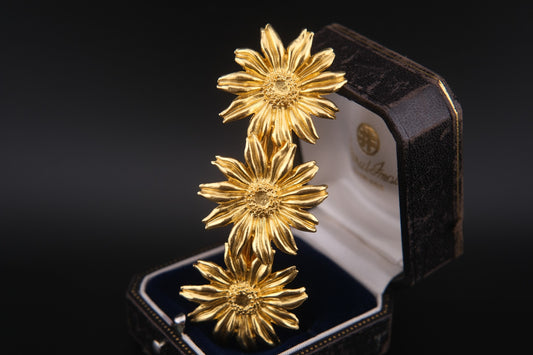 Kenzo Gold-Tone Floral Hair Clip – Triple Bloom Design, Made in Japan