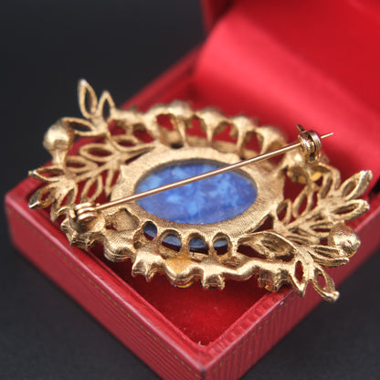❤️ Vintage Abstract Blue Cabochon Brooch – Gold Tone with Rhinestones & Faux Pearl Accent