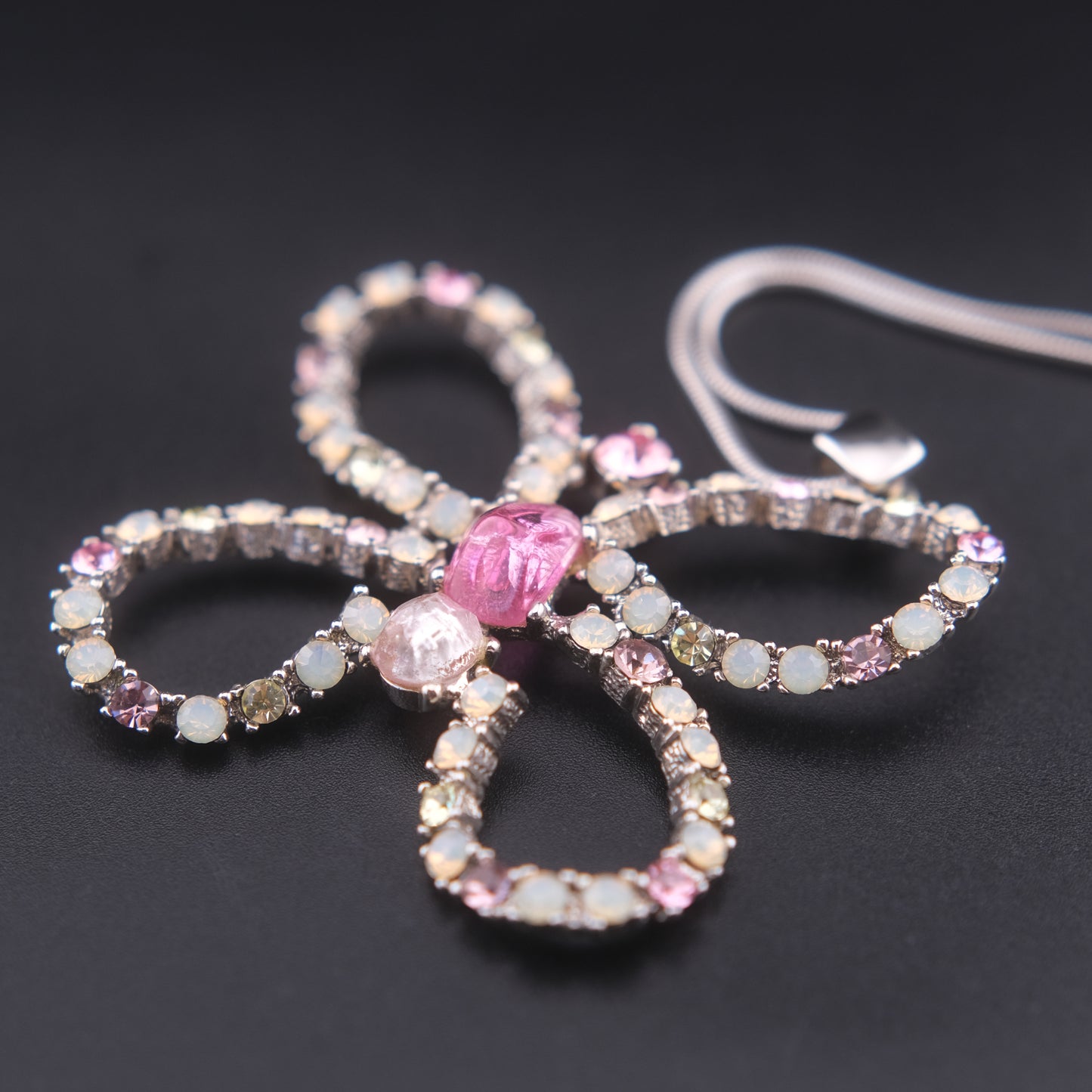 ❤️ Large Butterfly Rhinestone Pendant Necklace – Pink & Opalescent Crystals on Silver-Tone Snake Chain