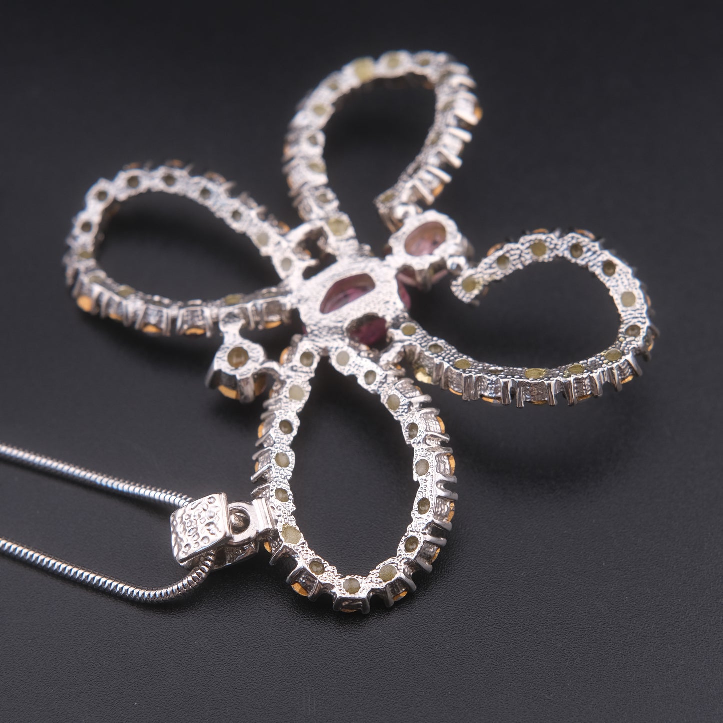 ❤️ Large Butterfly Rhinestone Pendant Necklace – Pink & Opalescent Crystals on Silver-Tone Snake Chain