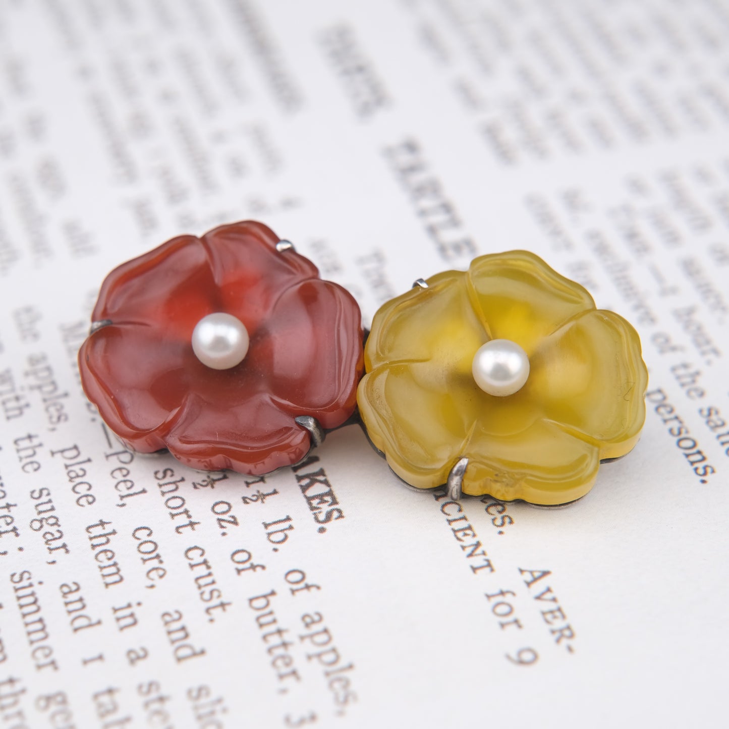 ❤️ Vintage 950 Silver Double Flower Brooch Resin Petals Pearl Center Floral Pin