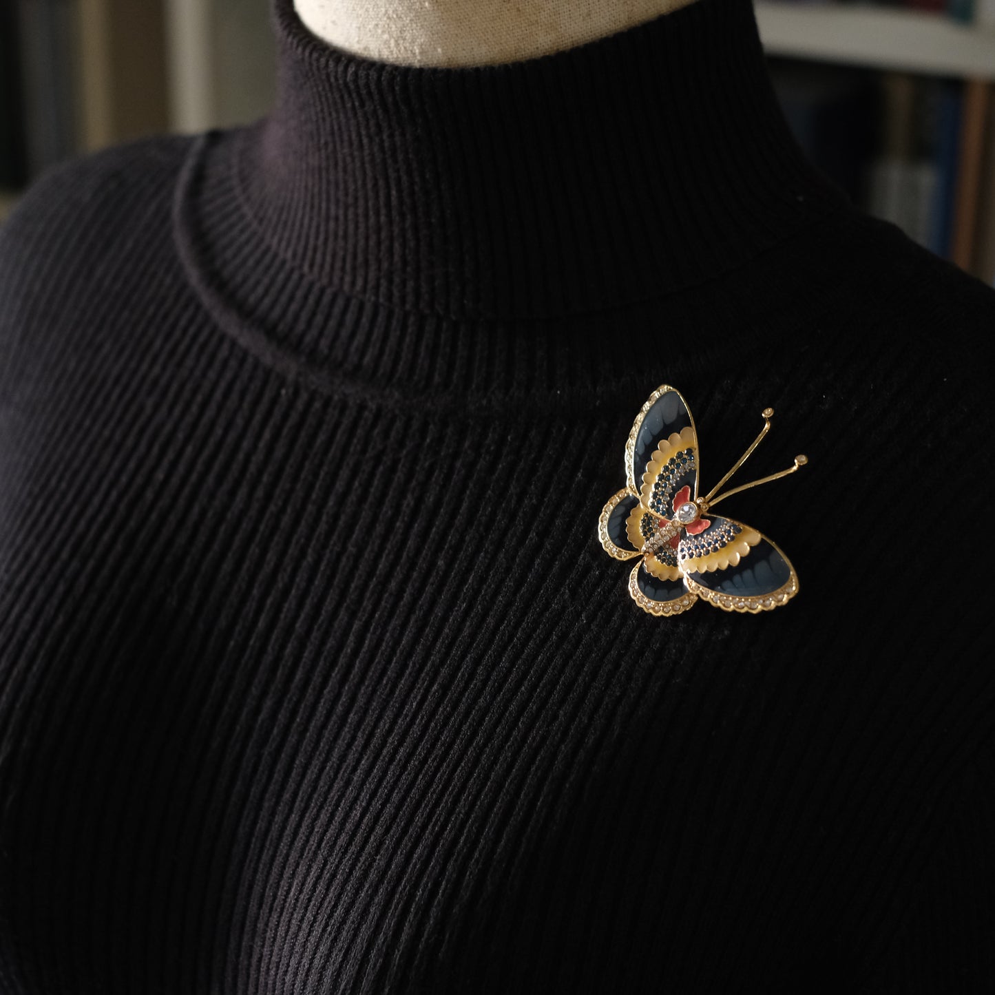 ❤️ Vintage Metropolitan Museum of Art (MMA) Butterfly Brooch – Gold Tone Enamel & Rhinestone Statement Piece