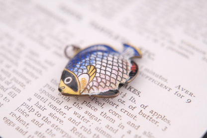 🐟Vintage Cloisonné Enamel Fish Pendant – Double-Sided Hand-Painted Tropical Design