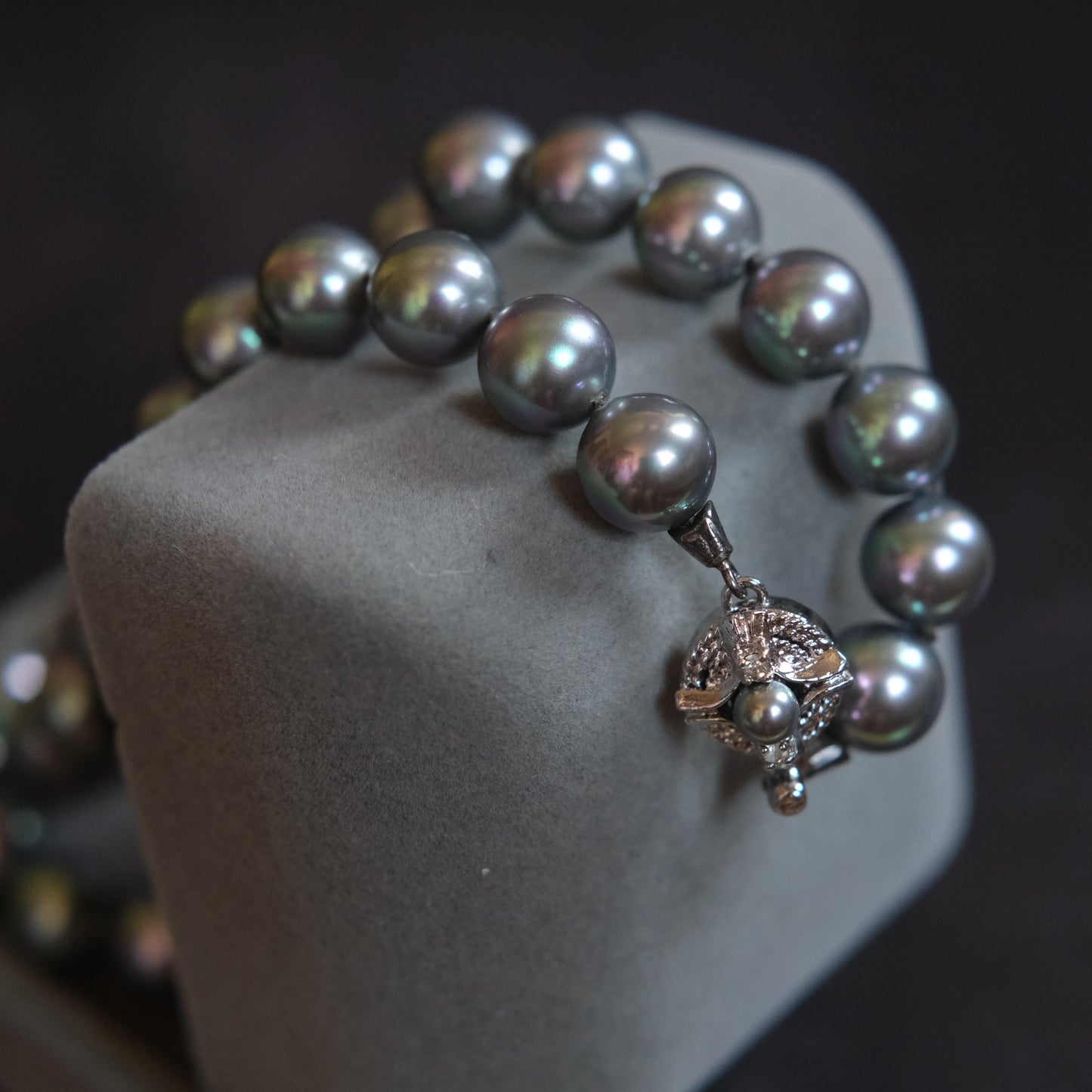 ❤️Majorica Grey Pearl Necklace & Earrings Set – SV Clasp