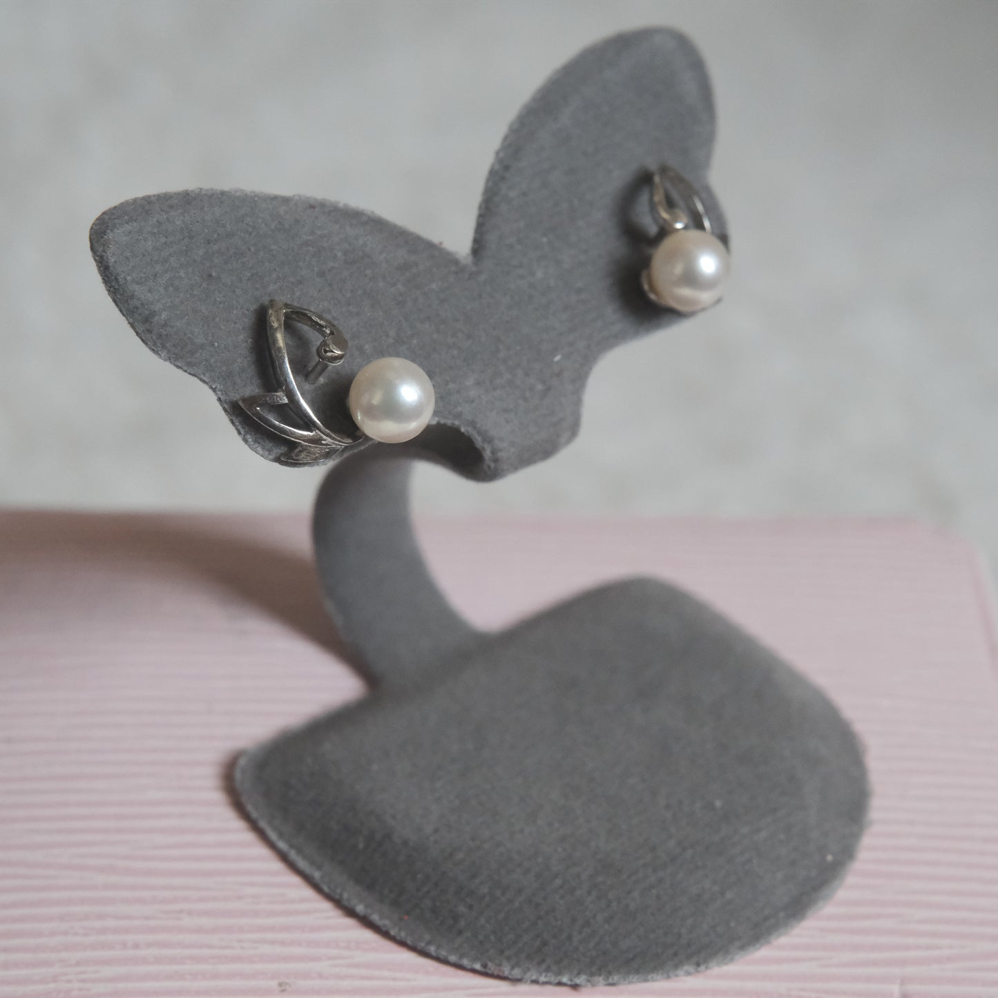 ❤️Mikimoto 6.5mm Pearl Stud Earrings Silver with Box