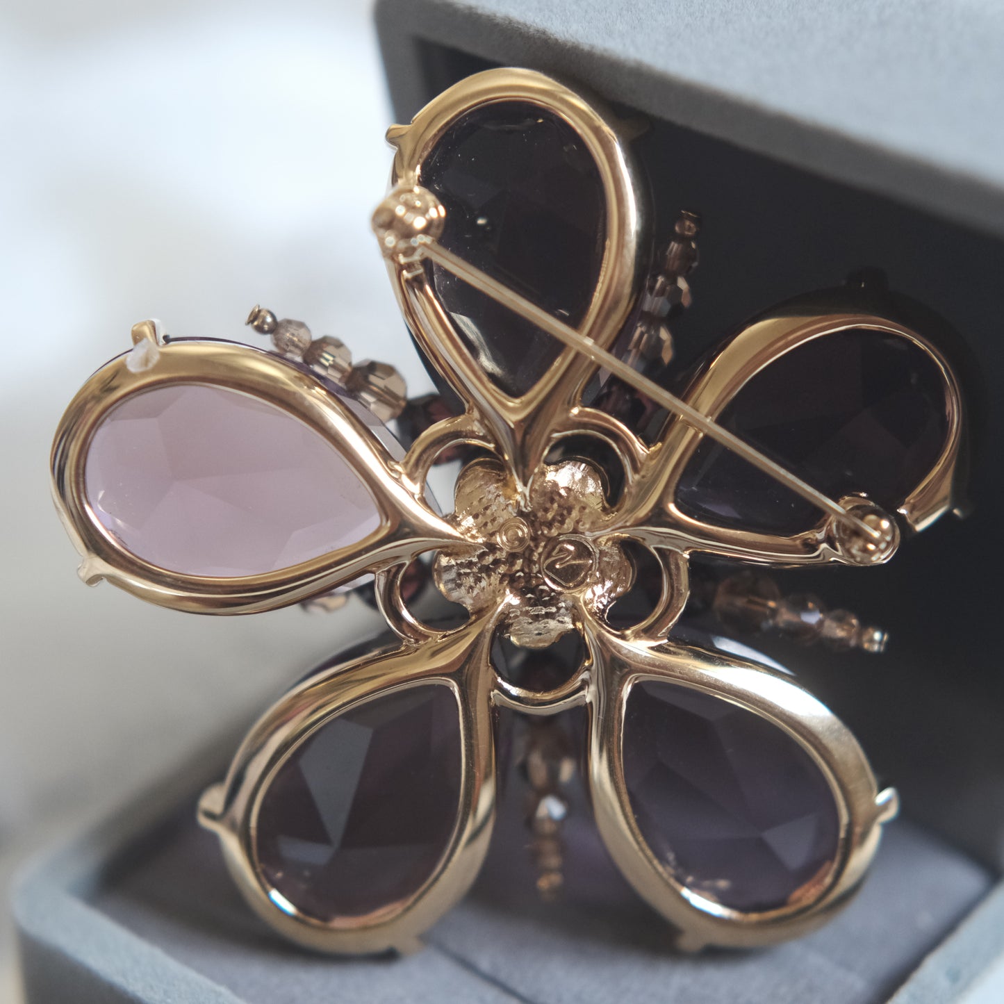 ❤️ Vintage Swarovski Amethyst Crystal Flower Brooch – 2.5” Signed Swan