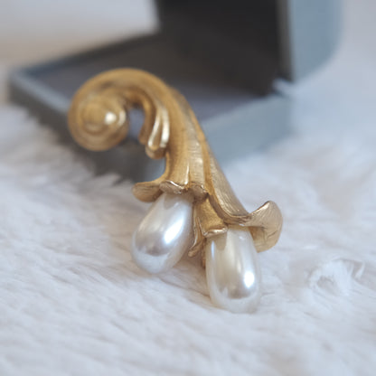❤️ Vintage Kenzo Gold Tone Pearl Brooch Sculptural 3"