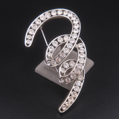 ❤️ Vintage Joconde Silver-Tone Rhinestone Sculptural Swirl Brooch – Statement Piece