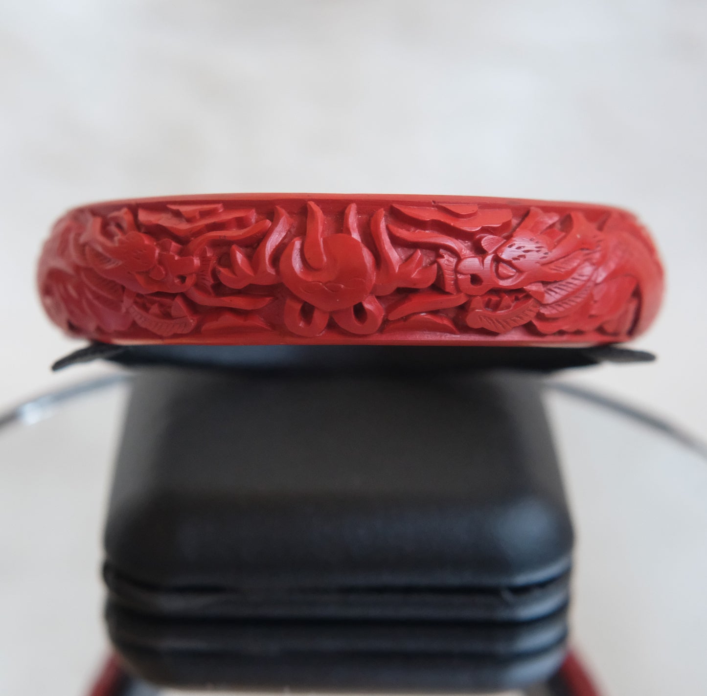❤️ Vintage Cinnabar Double Dragon Carved Bangle