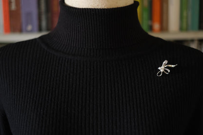 Vintage Mikimoto Bow Brooch – Sterling Silver with Akoya Pearls