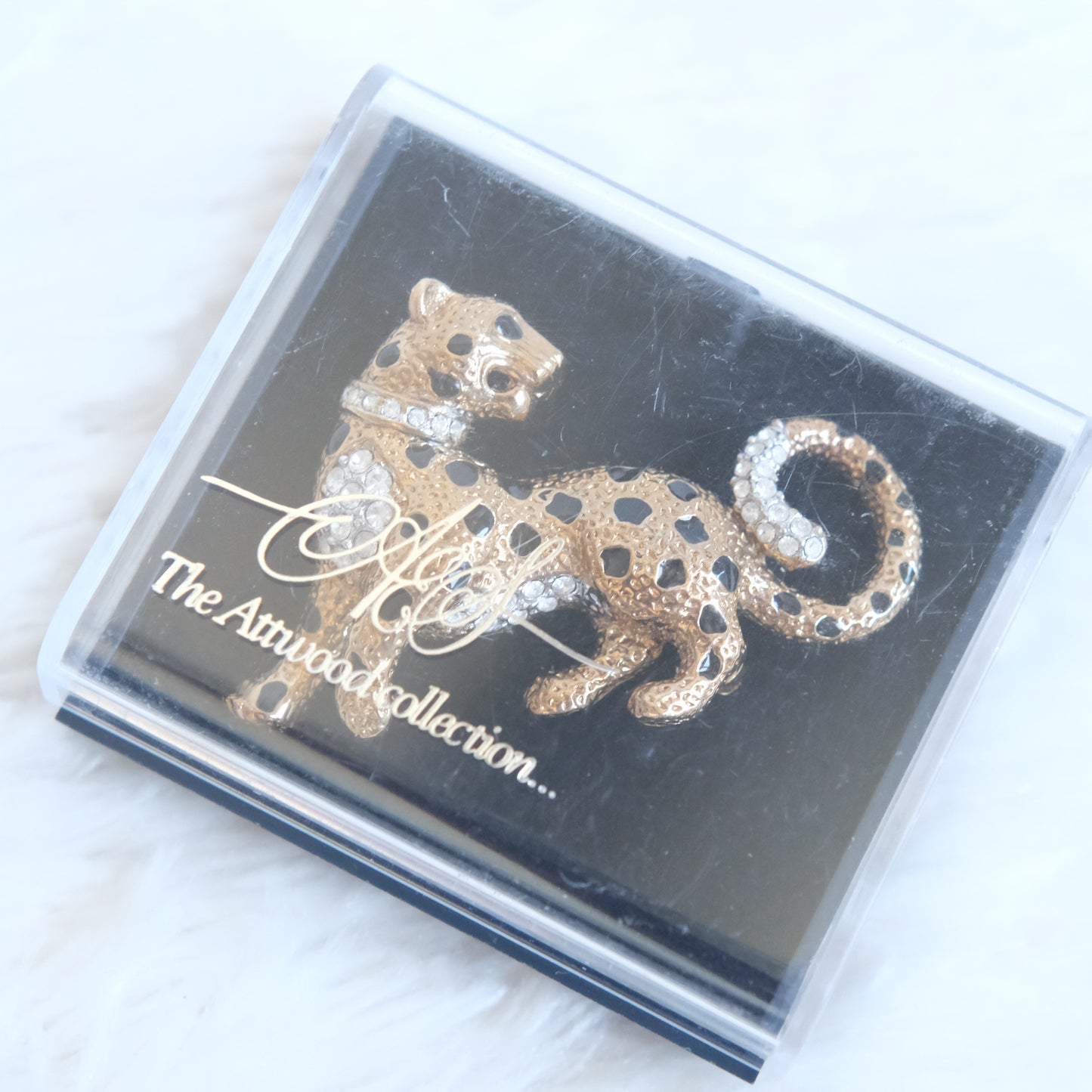 ❤️ Vintage Attwood Leopard Brooch – Gold Tone & Crystal – Boxed