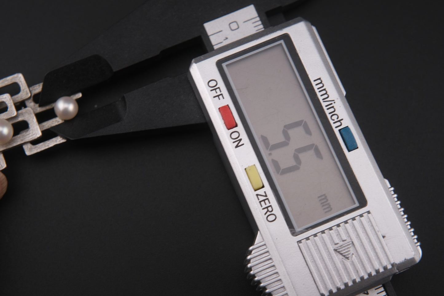 Tasaki Modernist Pearl Brooch – Sterling Silver 925 with Geometric Openwork Design