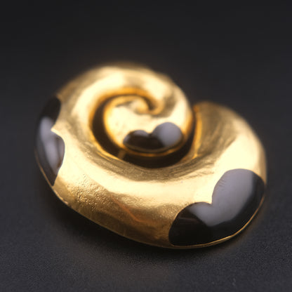 ❤️ Vintage Sevenseas Sculptural Spiral Brooch – Gold Tone with Black Enamel Accent
