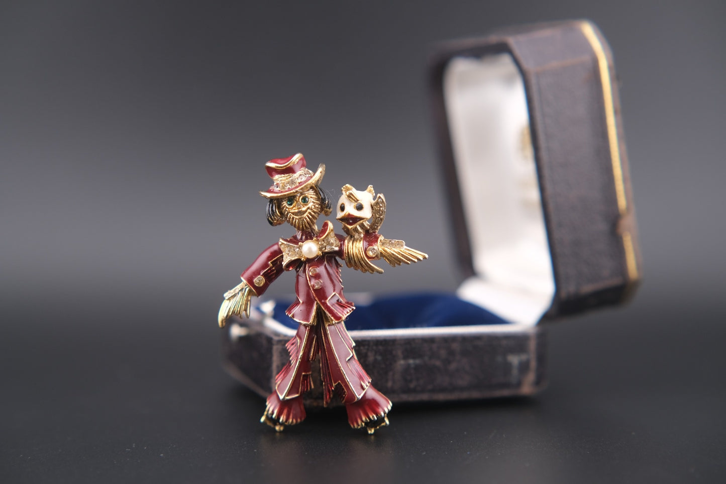 Vintage Sphinx A1839 Straw Man Clown Joker Figural Brooch