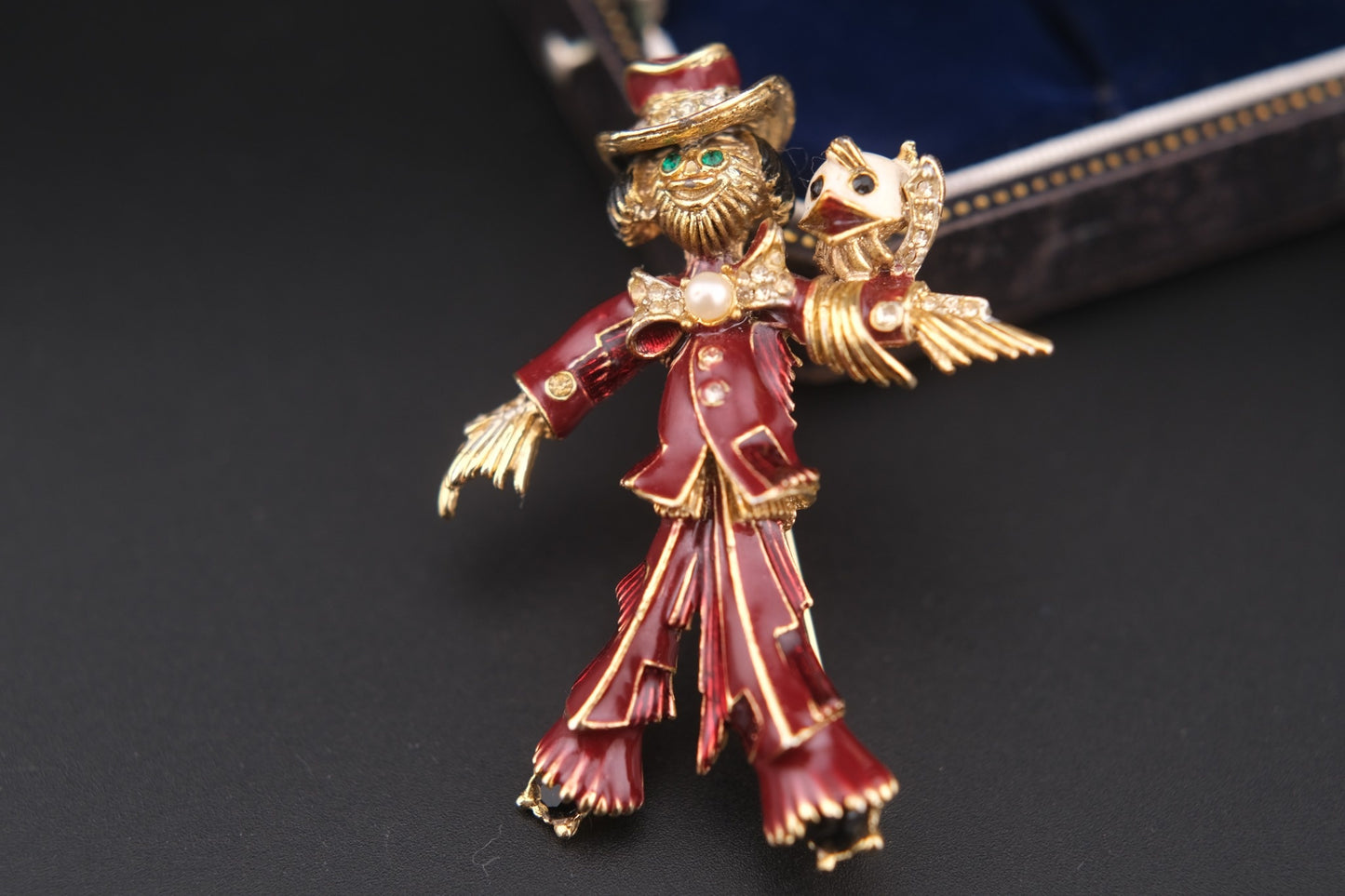 Vintage Sphinx A1839 Straw Man Clown Joker Figural Brooch