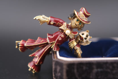 Vintage Sphinx A1839 Straw Man Clown Joker Figural Brooch