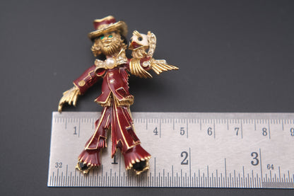 Vintage Sphinx A1839 Straw Man Clown Joker Figural Brooch