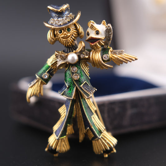 ❤️ Vintage Sphinx Figural Scarecrow Brooch Gold Tone Enamel Crystal
