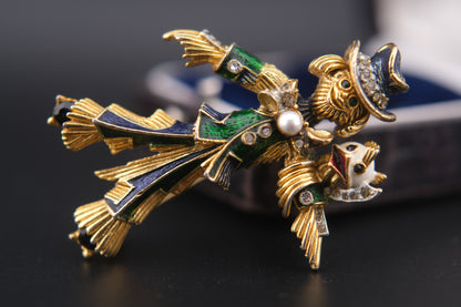 ❤️ Vintage Sphinx Figural Scarecrow Brooch Gold Tone Enamel Crystal